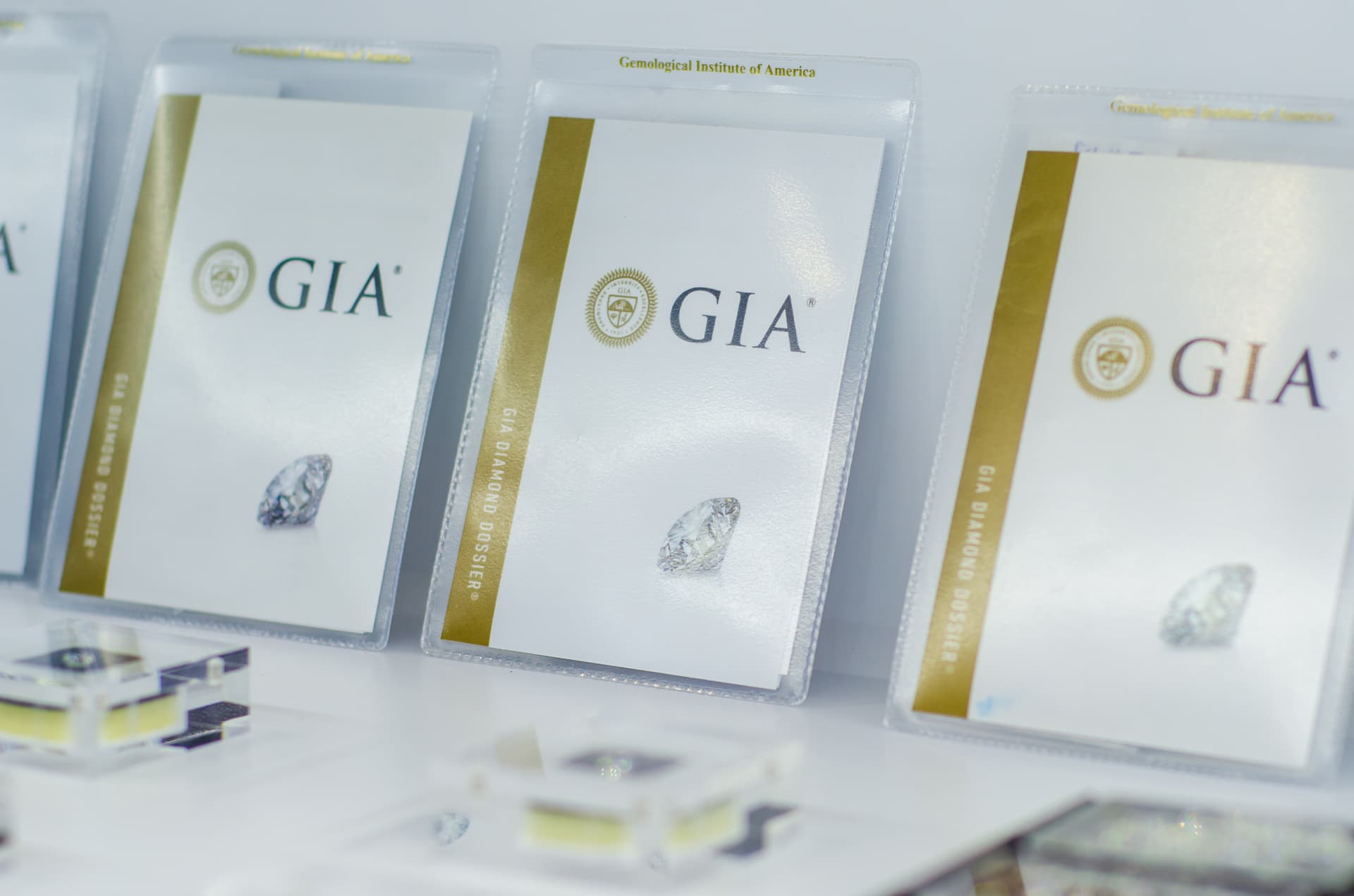 Cabinet diamantaire et expertise bijoux Compiègne